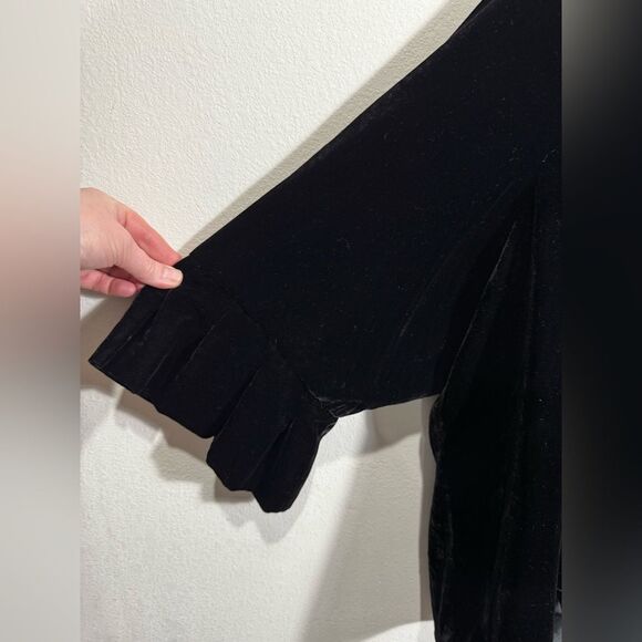 Lane Bryant Black Velvet 3/4 sleeve Portrait shawl collar Jacket Sz 28 - Picture 6 of 11